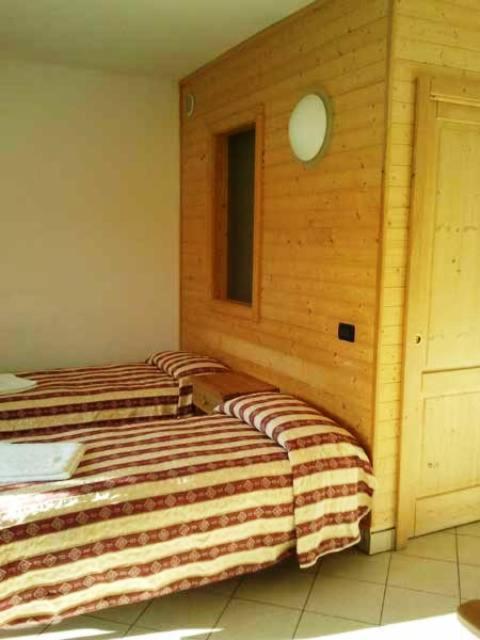 Hotel Residence Bellavista Brentonico Habitación foto