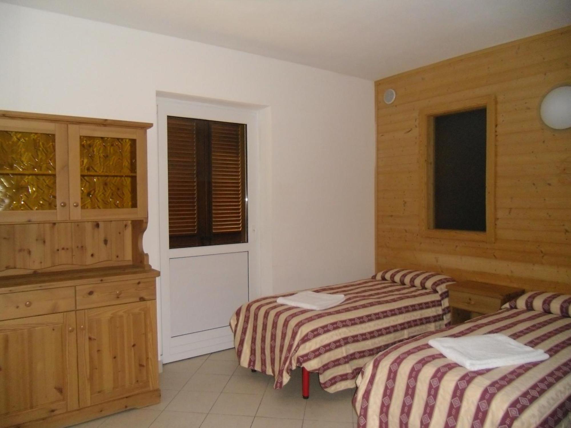 Hotel Residence Bellavista Brentonico Habitación foto