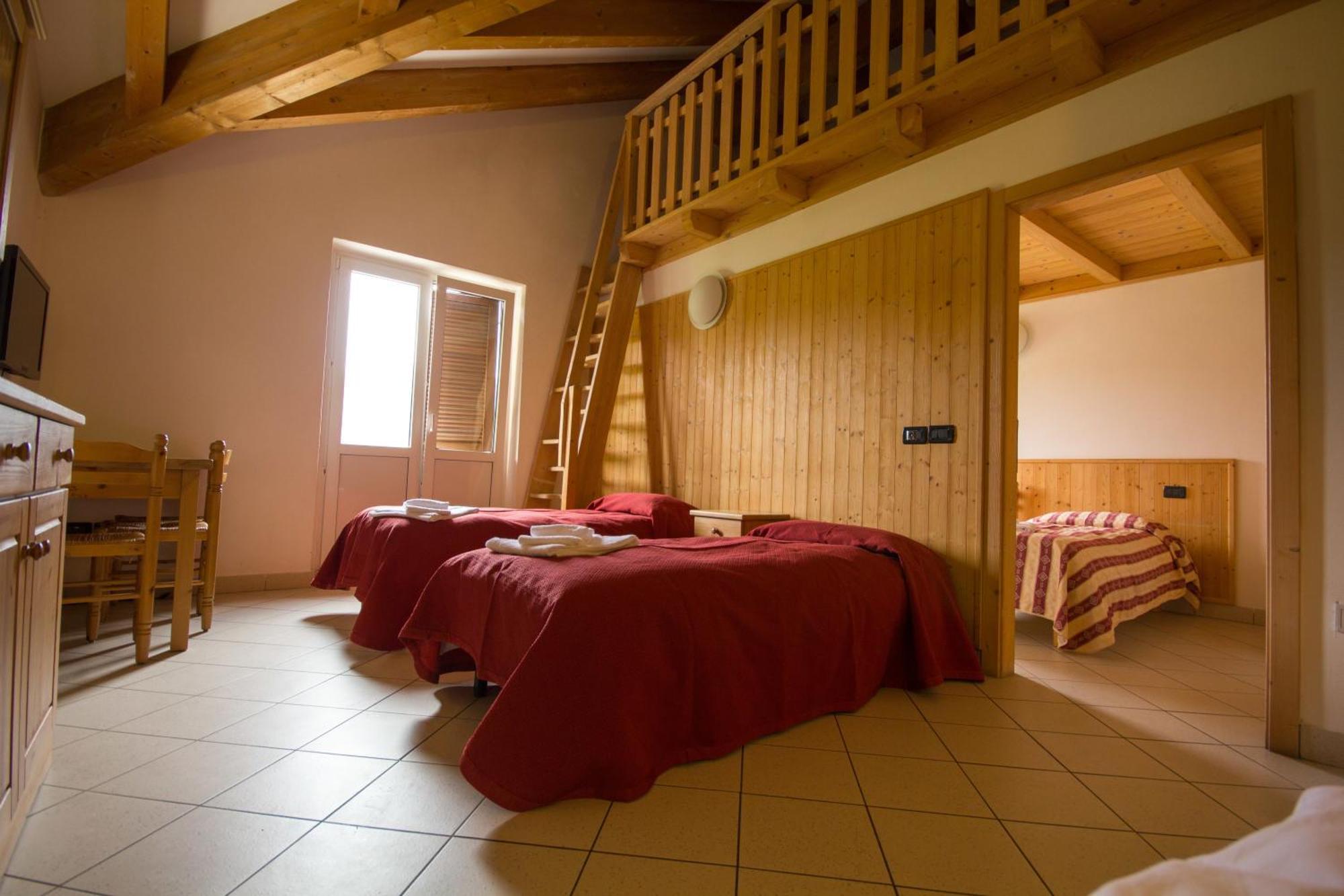 Hotel Residence Bellavista Brentonico Habitación foto